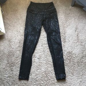 XS full length black cheetah print workout leggings